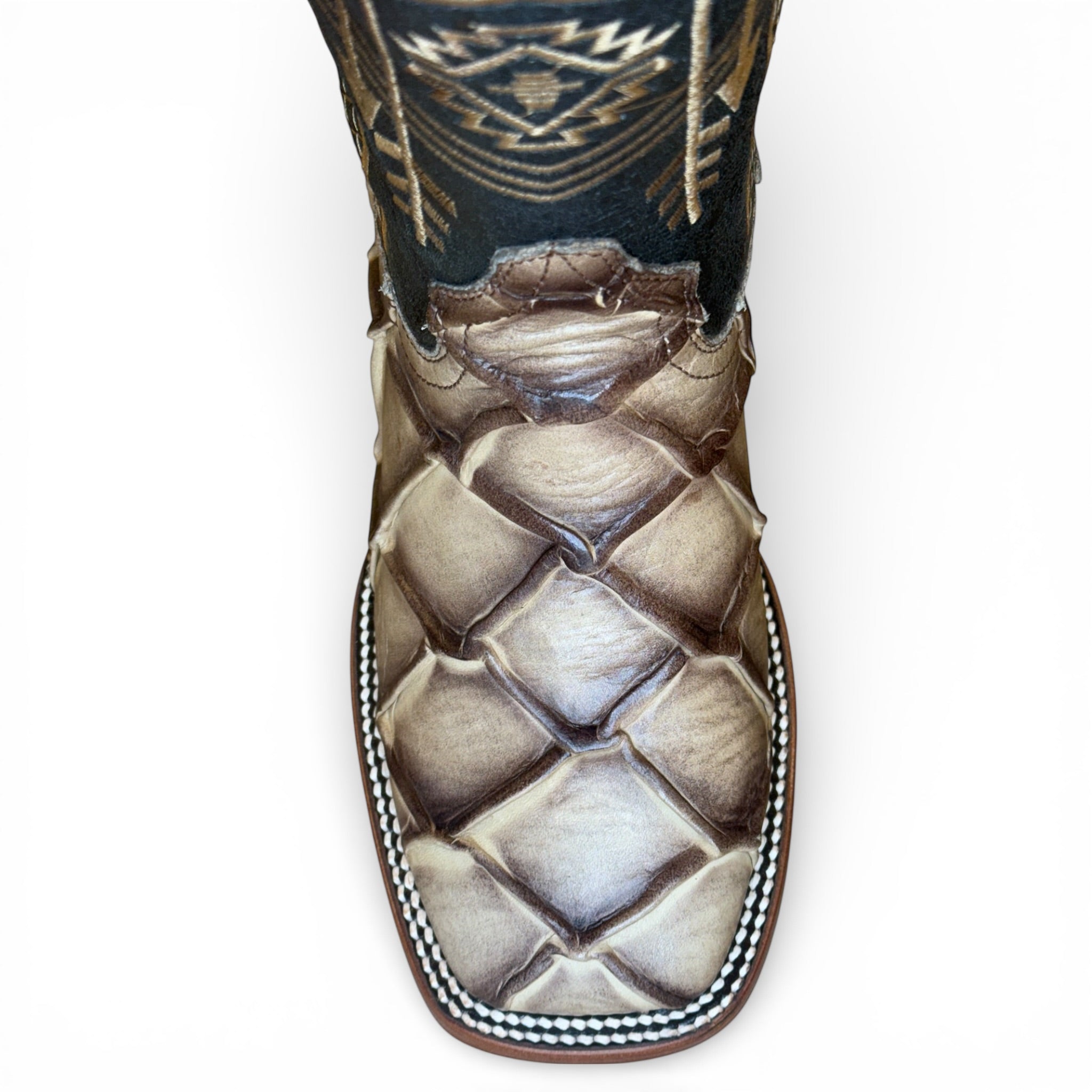 Piraruccu - Sanded Oryx