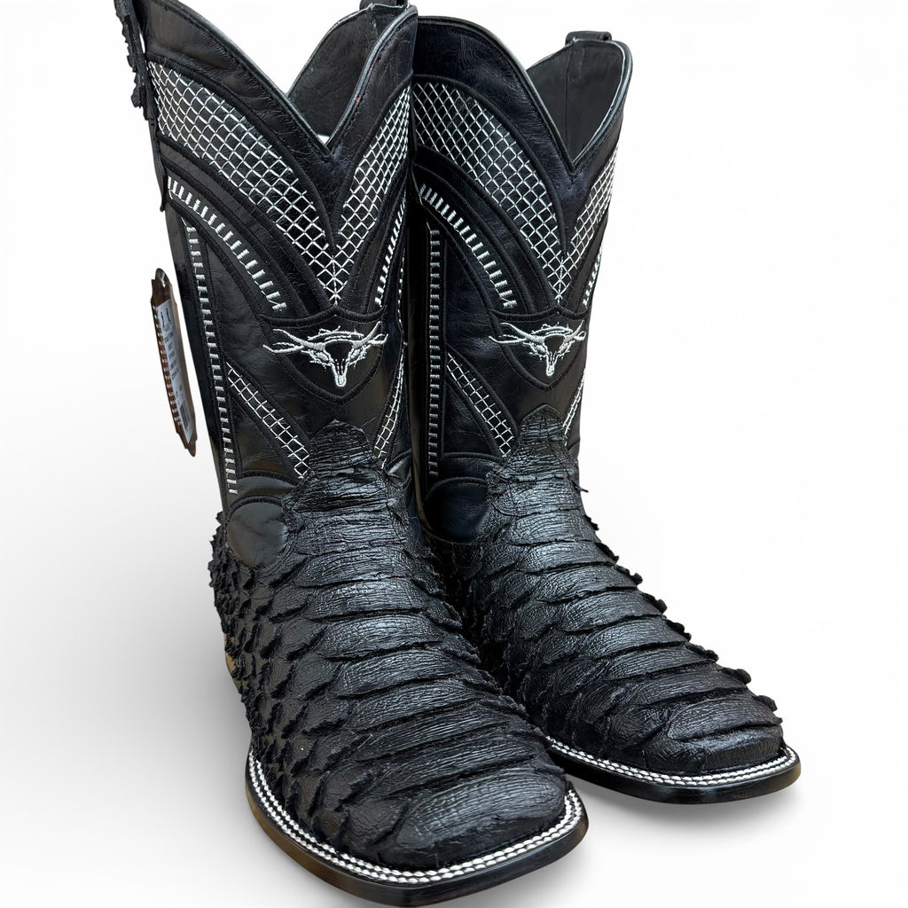 Python - Full Black