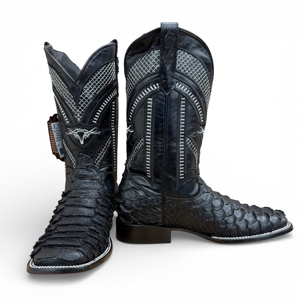 Python - Full Black