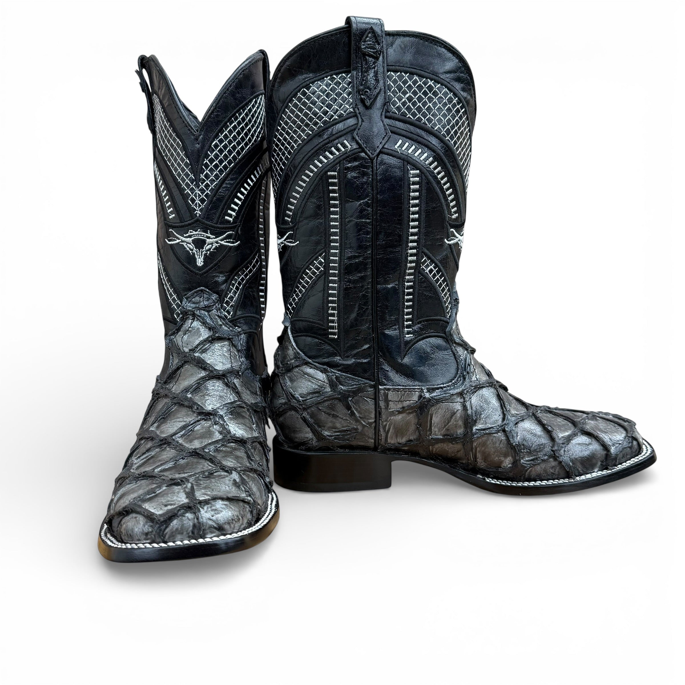 Piraruccu - Smoke Grey