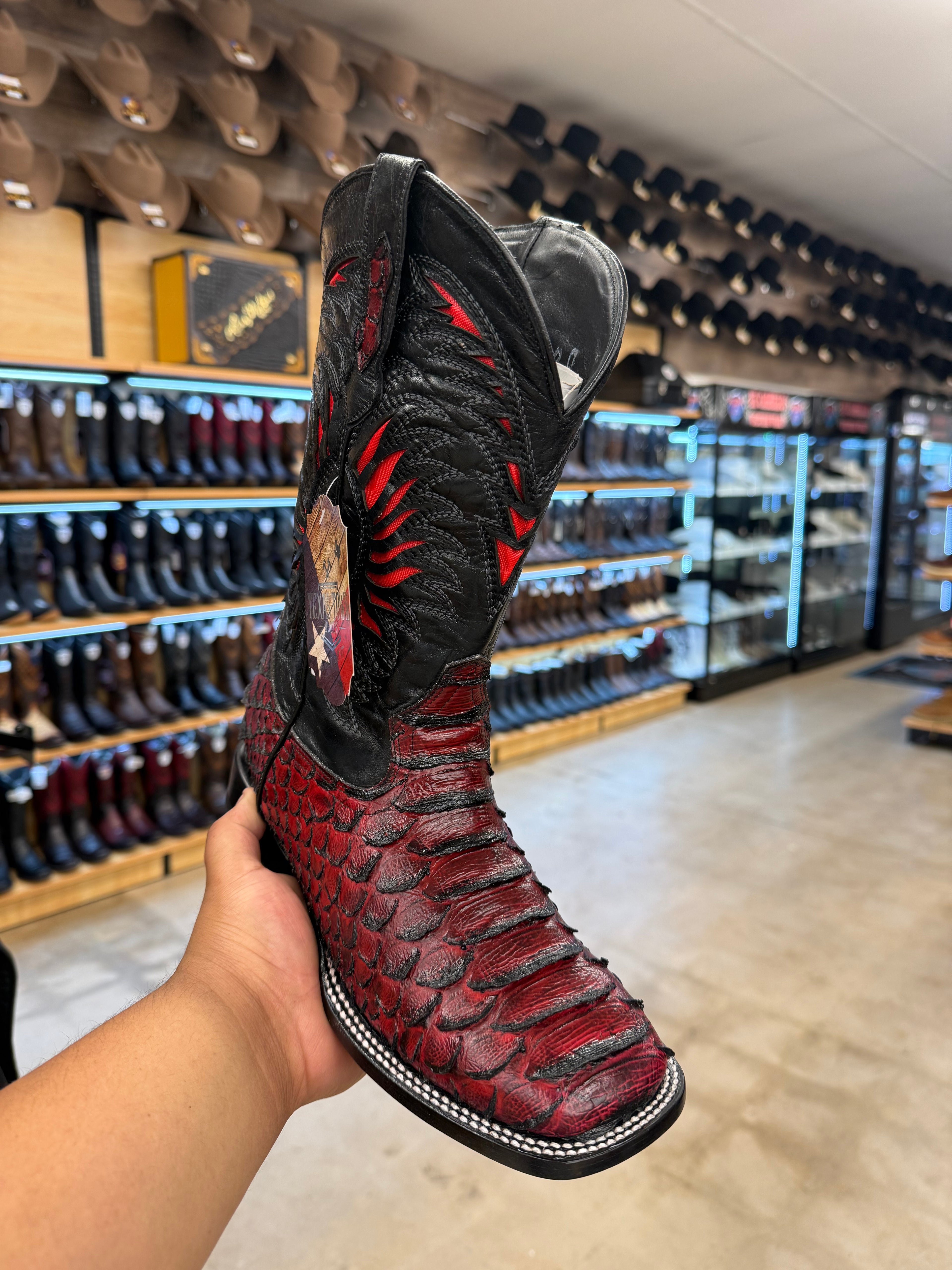 Python Jumbo - Midnight Red